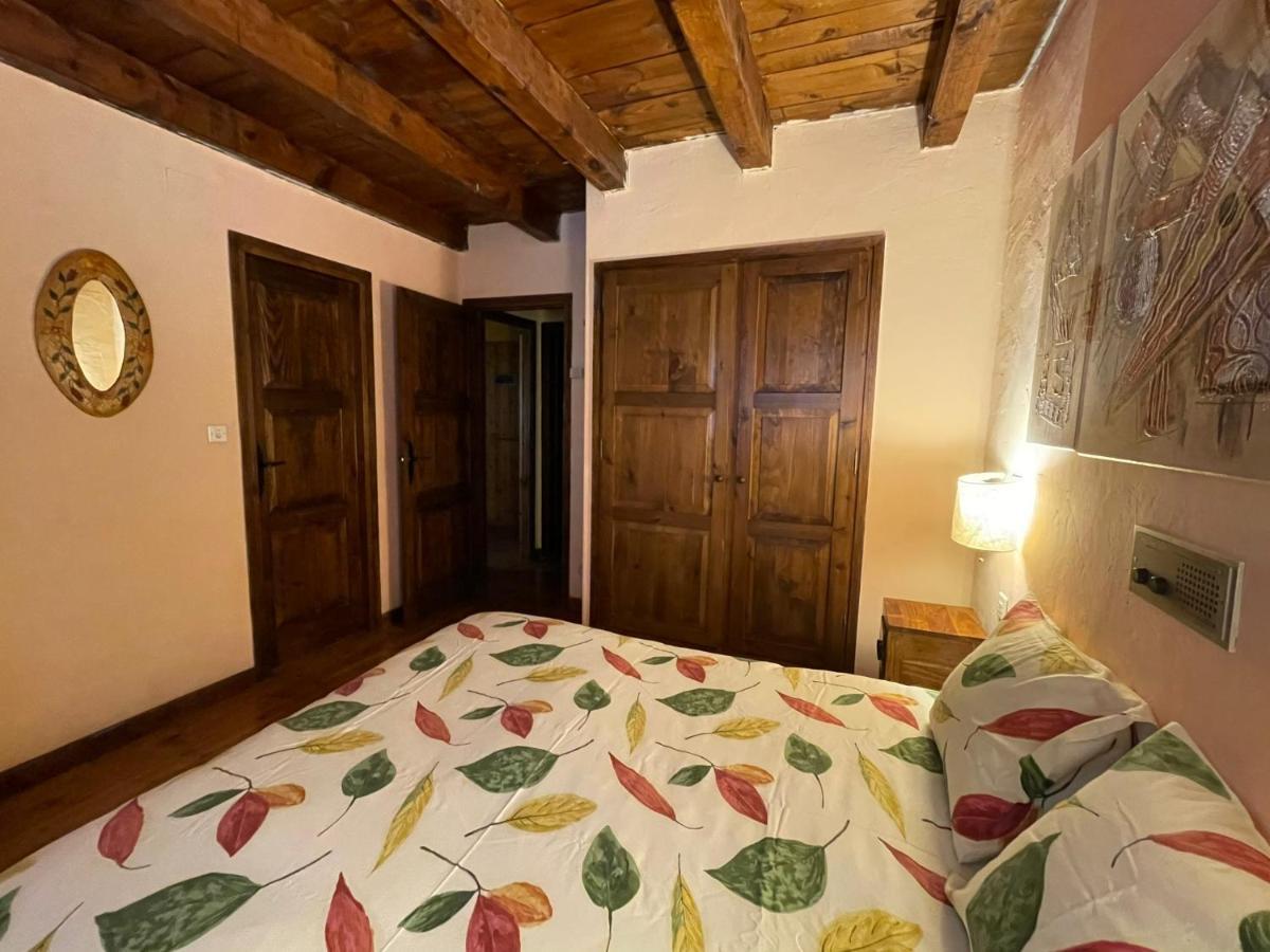 Urbanizacion Linsoles - Benasque Daire Sahun Dış mekan fotoğraf