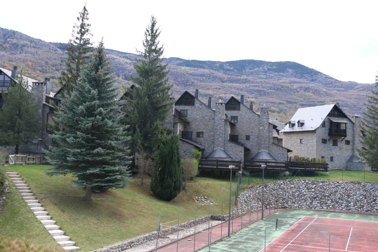Urbanizacion Linsoles - Benasque Daire Sahun Dış mekan fotoğraf